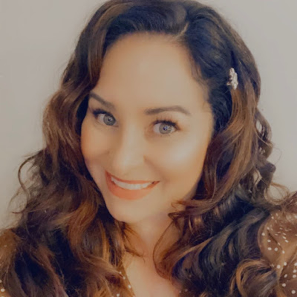 Meet your Posher, Monique